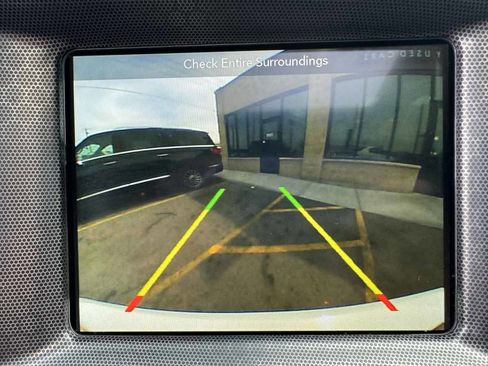 Used 2017 Dodge Charger R/T w/ Driver Confidence Group image 19