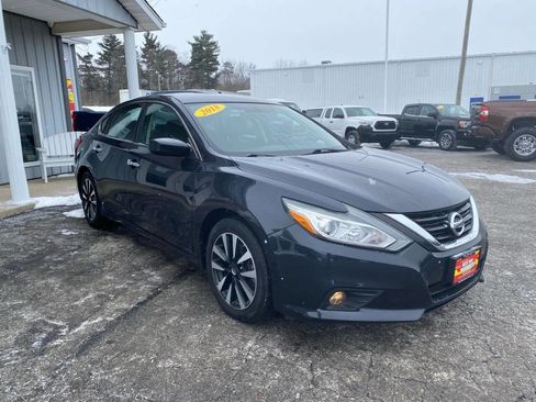 Used 2018 Nissan Altima 2.5 SV image 8