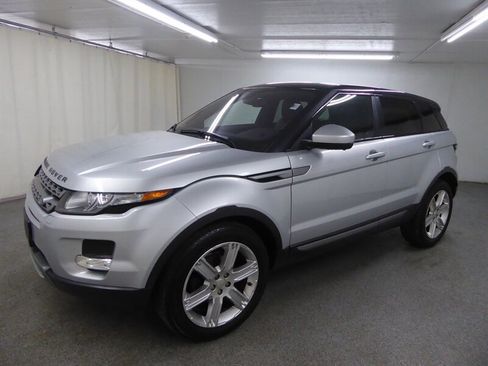 Used 2014 Land Rover Range Rover Evoque Pure Premium image 3