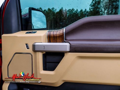 Used 2019 Ford F150 Lariat image 14