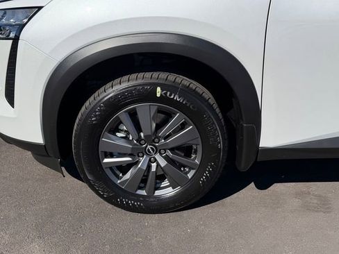 New 2026 Nissan Pathfinder SV AWD/4WD image 28