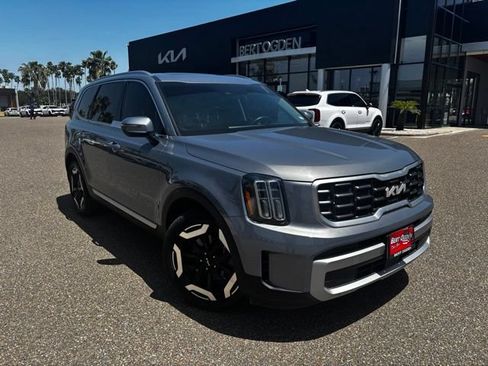 Used 2023 Kia Telluride S w/ S Sunroof Package AWD/4WD image 1