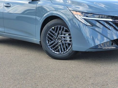 New 2026 Nissan Sentra SV FWD image 2