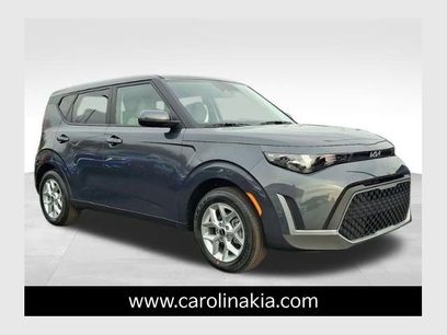 New 2025 Kia Soul LX