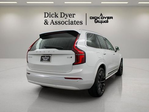 New 2026 Volvo XC90 B6 Ultra w/ Protection Package Premier image 2