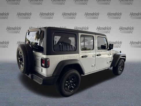 Used 2026 Jeep Wrangler Unlimited Sport AWD/4WD image 9