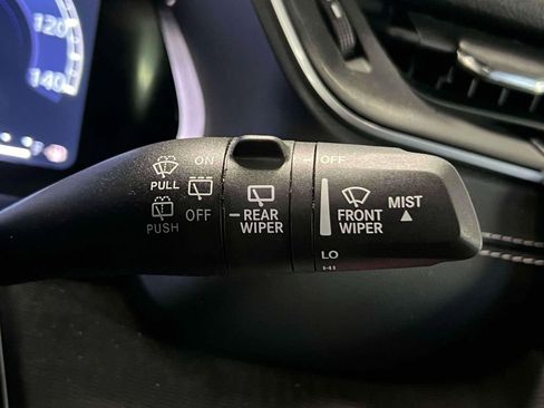 Used 2024 Jeep Grand Cherokee L Altitude image 27