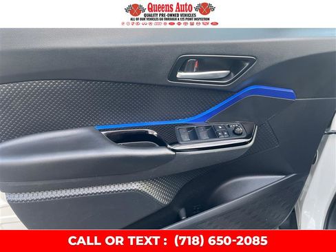 Used 2020 Toyota C-HR XLE FWD image 22