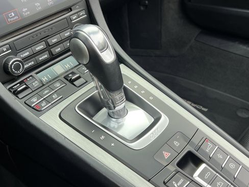 Certified 2019 Porsche 911 Turbo S image 27