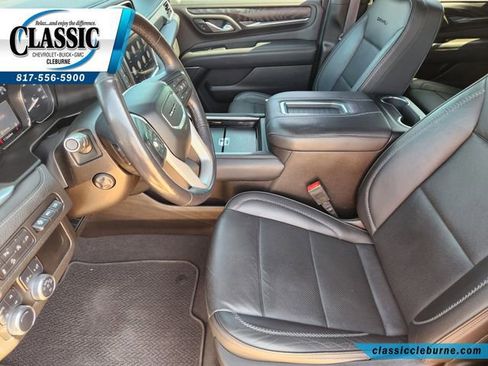 Used 2021 GMC Yukon XL Denali image 25