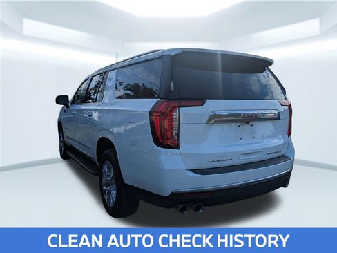 Used 2021 GMC Yukon XL Denali image 2