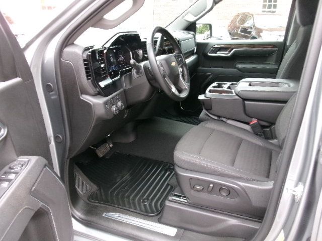 Used 2026 Chevrolet Silverado 1500 LT AWD/4WD image 19