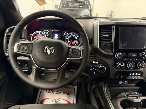 New 2026 RAM 1500 4x4 Crew Cab image 17