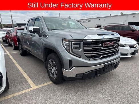Used 2025 GMC Sierra 1500 SLT AWD/4WD image 6