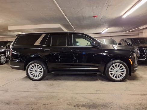 Used 2026 Cadillac Escalade 4WD image 4