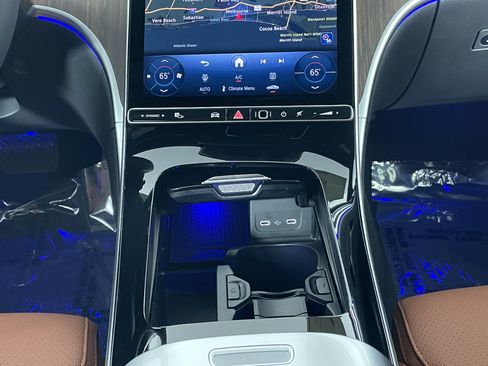 New 2026 Mercedes-Benz C 300 Sedan image 18