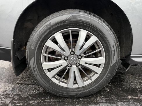 Used 2020 Nissan Pathfinder S FWD image 9