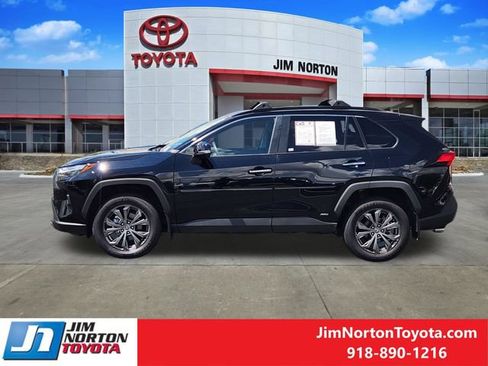 Used 2023 Toyota RAV4 Limited AWD/4WD image 5