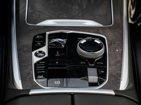 Used 2023 BMW X7 xDrive40i w/ Executive Package image 14