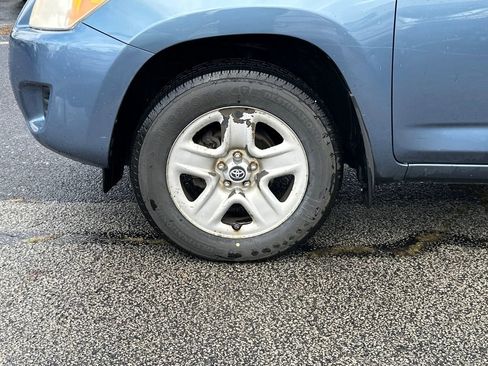 Used 2011 Toyota RAV4 4WD image 11