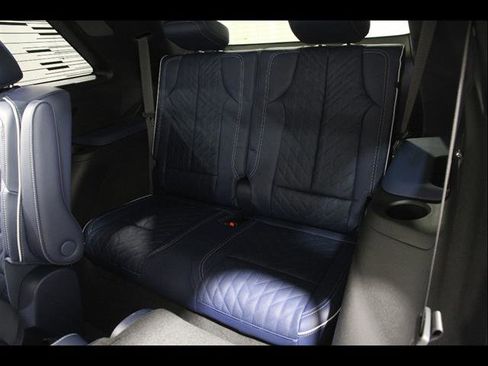 New 2026 Cadillac Vistiq Premium Luxury AWD/4WD image 19