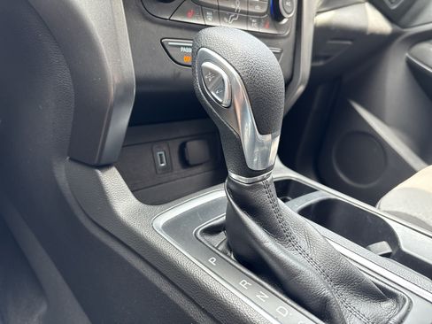 Used 2018 Ford Escape SE w/ SE Sync 3 Package FWD image 22