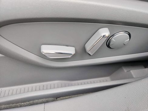 Certified 2022 Lincoln Nautilus Reserve image 30