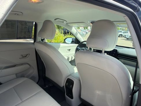 Used 2024 Hyundai Kona SEL AWD/4WD image 16