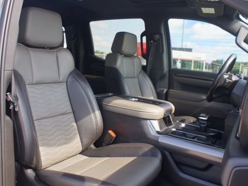 Used 2022 Chevrolet Silverado 1500 ZR2 AWD/4WD image 25