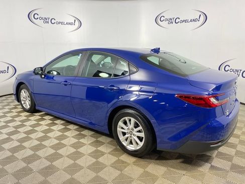 Used 2025 Toyota Camry LE FWD image 4
