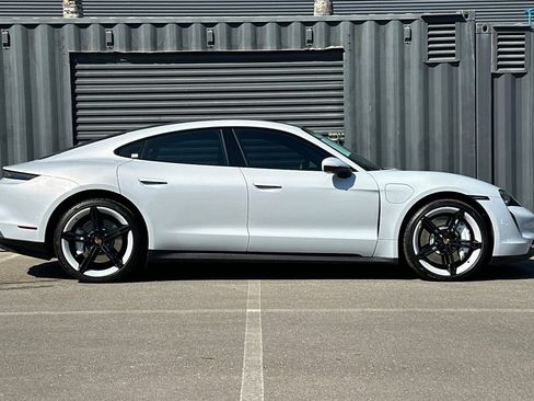 Used 2021 Porsche Taycan 4S w/ Premium Package AWD/4WD image 8