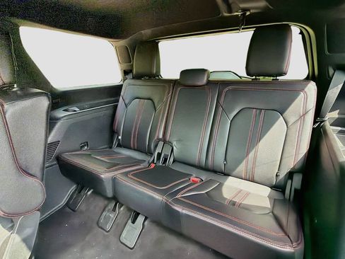 Used 2020 Ford Expedition Limited w/ Equipment Group 303A AWD/4WD image 31