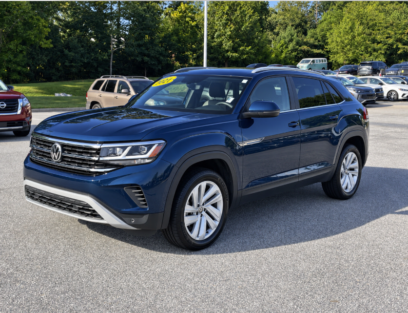 Certified 2021 Volkswagen Atlas Cross Sport SE w/ Panoramic Sunroof Package FWD image 2