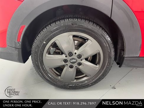 Used 2022 MINI Cooper 4-Door Hardtop image 13