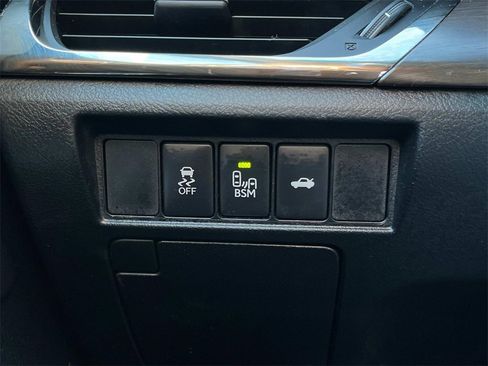 Used 2016 Toyota Avalon image 36