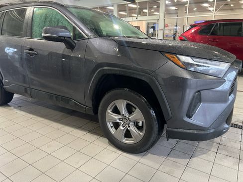 Used 2024 Toyota RAV4 XLE w/ Convenience Package AWD/4WD image 7