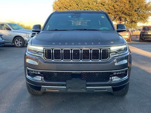 Used 2023 Jeep Wagoneer Series III w/ Convenience Group I image 2