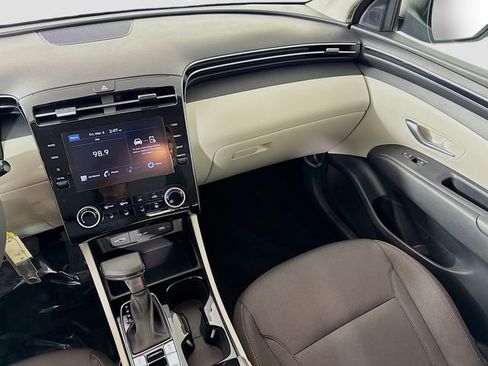 Certified 2023 Hyundai Tucson SE image 24