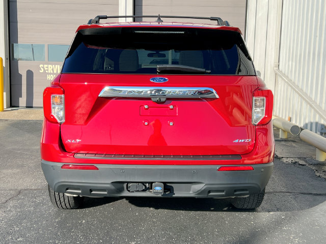 Used 2024 Ford Explorer XLT w/ Class IV Trailer Tow Package AWD/4WD image 8