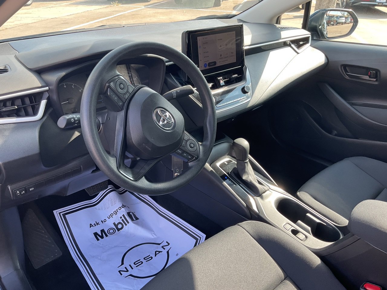 Used 2025 Toyota Corolla LE FWD image 13