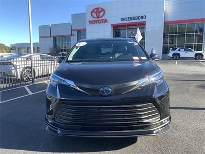 Certified 2025 Toyota Sienna XLE