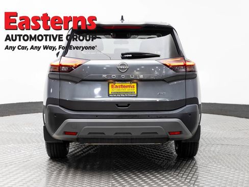 Used 2023 Nissan Rogue S AWD/4WD image 6