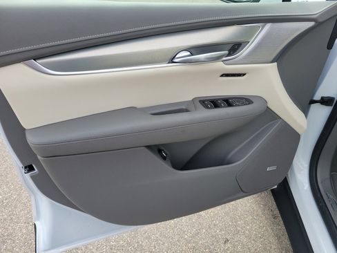 New 2026 Cadillac XT5 Premium Luxury image 32