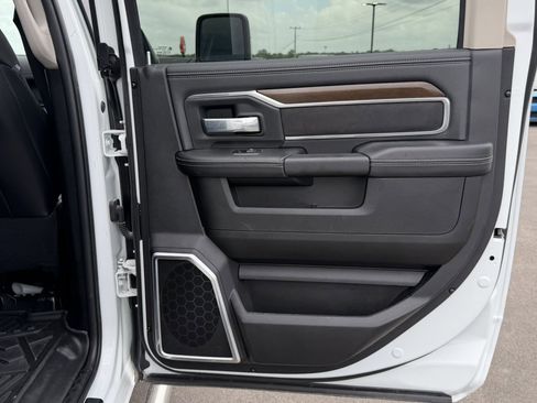 Certified 2024 RAM 2500 Laramie AWD/4WD image 14