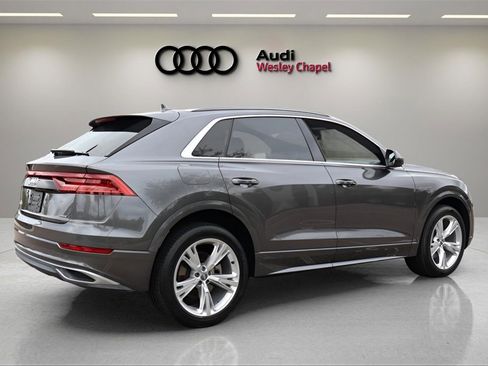 Used 2019 Audi Q8 Premium image 5