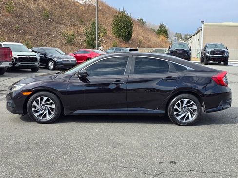 Used 2018 Honda Civic EX image 18