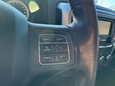 Used 2016 RAM 1500 Classic SLT image 34