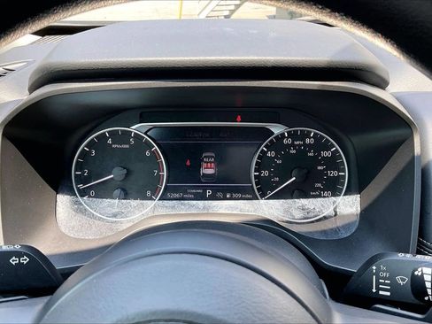Used 2024 Nissan Rogue S FWD image 10