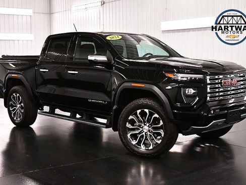 Used 2024 GMC Canyon Denali AWD/4WD image 1