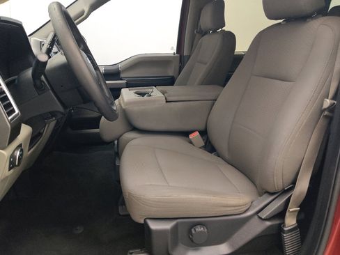 Used 2015 Ford F150 XLT RWD image 17